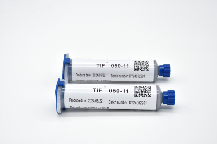 兆科 TIF030AB-05S：汽車控制器熱管理的國產(chǎn)優(yōu)選導(dǎo)熱凝膠方案